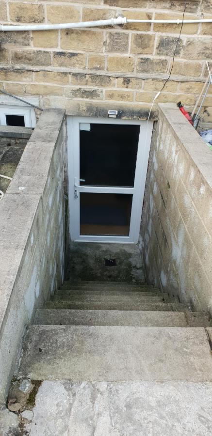 Apartament Private Basement Studio Flat With Modern Features Huddersfield Zewnętrze zdjęcie